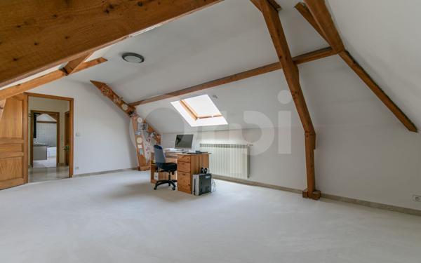 Maison à vendre    6 pièces • 260 m2 Noisy-le-Grand