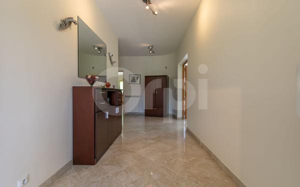 Maison à vendre    6 pièces • 260 m2 Noisy-le-Grand