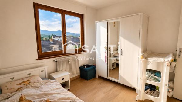 4/5 pièces de 86 m² - 2 balcons et superbe vue montagnes