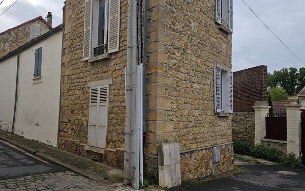 Maison à vendre    3 pièces •  Osny