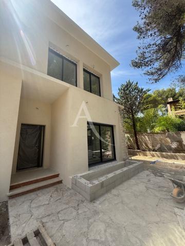 Maison 5 pièce(s) 101 m2 entièrement rénovée Martigues Jonquières