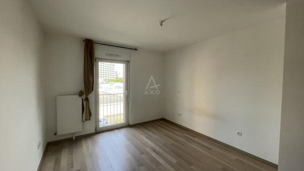 //  APPARTEMENT T2 RECENT // AVEC GARAGE // PROXIMITE GARE //