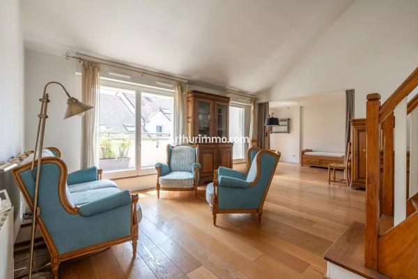 Vente                                                      Appartement
                        
                     4 pièces                      93 m2                     à Sucy-en-Brie