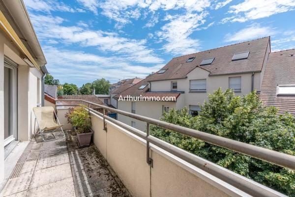 Vente                                                      Appartement
                        
                     4 pièces                      93 m2                     à Sucy-en-Brie