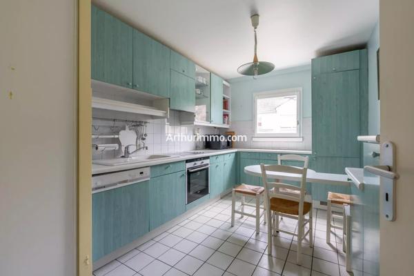 Vente                                                      Appartement
                        
                     4 pièces                      93 m2                     à Sucy-en-Brie