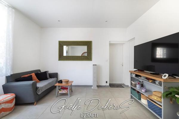 Charmante maison de ville avec garage et jardin ***Pré Visite 3D disponible sur demande***
