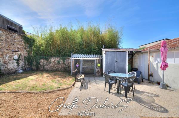 Charmante maison de ville avec garage et jardin ***Pré Visite 3D disponible sur demande***