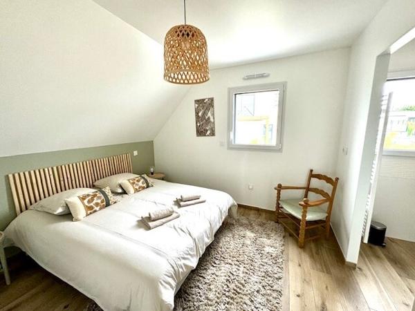 LOCATION à l'année meublée ou non meublée - Superbe maison de 2023, 4 chambres, bord de mer