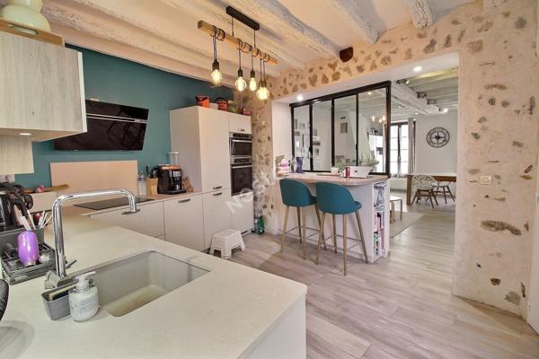 EPERNON CENTRE gare à pied, maison de ville 3 chambres