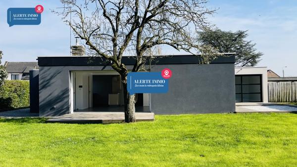 Magnifique plain-pied de 110 m2 sur un terrain de 934 m2 orienté Sud-Ouest comprenant 3ch, 2 terrasses et un jardin arboré sans vis-à-vis.