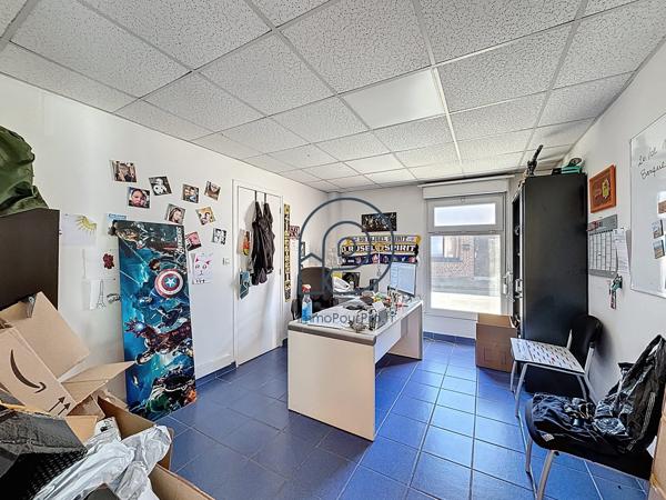 Local en rdc avenue de Dunkerque Lomme - 167 m2 libre + 83 m2 loué