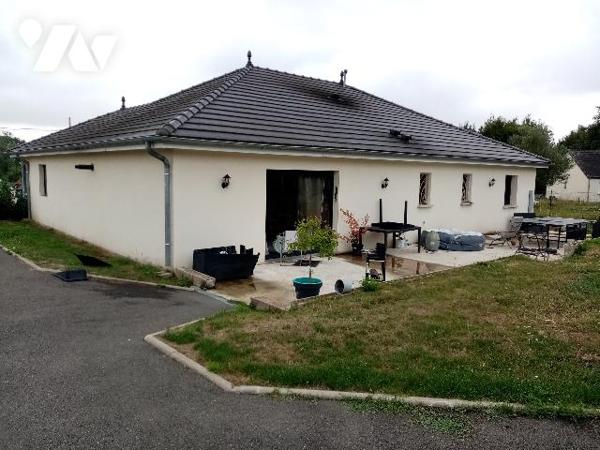 PAVILLON SANS TRAVAUX dans un bourg proche LA CHARITE