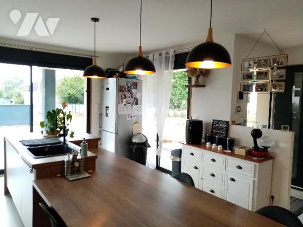 PAVILLON SANS TRAVAUX dans un bourg proche LA CHARITE