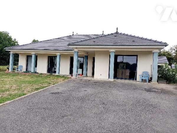 PAVILLON SANS TRAVAUX dans un bourg proche LA CHARITE