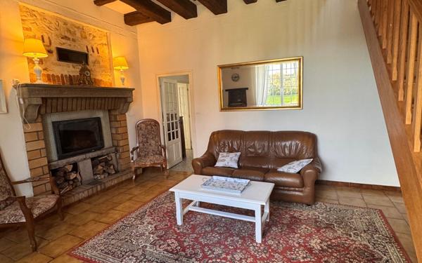 Maison à vendre    10 pièces • 304 m2 Luthenay-Uxeloup