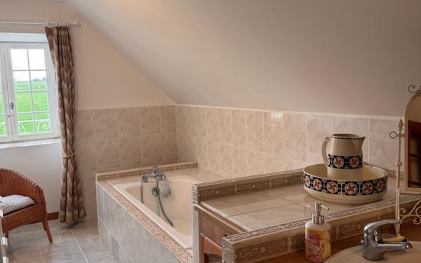 Maison à vendre    10 pièces • 304 m2 Luthenay-Uxeloup