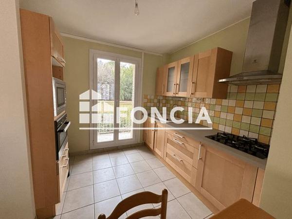 Location Appartement 4 pièces 69.11 m² - Bourg Saint Andeol 07700