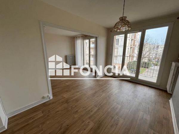 Location Appartement 4 pièces 69.11 m² - Bourg Saint Andeol 07700