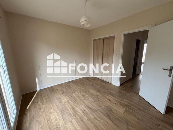 Location Appartement 4 pièces 69.11 m² - Bourg Saint Andeol 07700