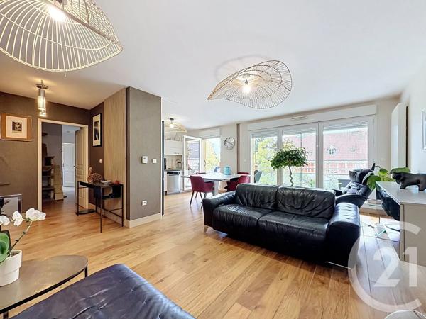 Appartement F4 à vendre  4 pièces - 76,31 m 2   MONTBELIARD  - 25