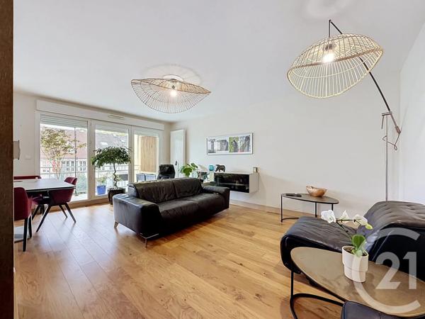 Appartement F4 à vendre  4 pièces - 76,31 m 2   MONTBELIARD  - 25