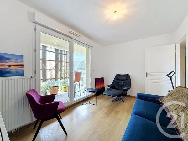 Appartement F4 à vendre  4 pièces - 76,31 m 2   MONTBELIARD  - 25