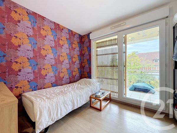 Appartement F4 à vendre  4 pièces - 76,31 m 2   MONTBELIARD  - 25