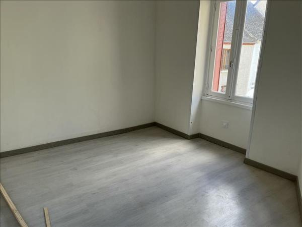 Maison à vendre |  Huriel |  3 pièces | 76 m²