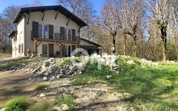 Maison à vendre    4 pièces •  Château-l'Évêque