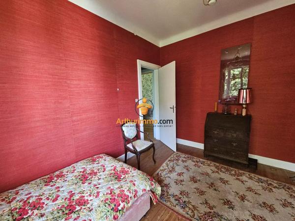Vente                                                      Maison
                        
                     8 pièces                      338 m2                     à Tarbes