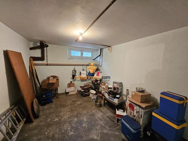 Vente                                                      Maison
                        
                     8 pièces                      338 m2                     à Tarbes