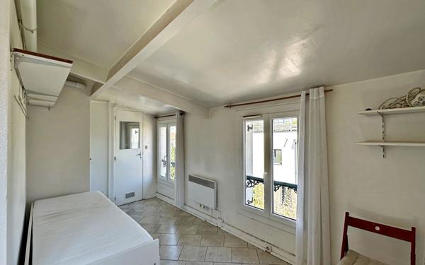 Immeuble à vendre    6 pièces •  Montrouge