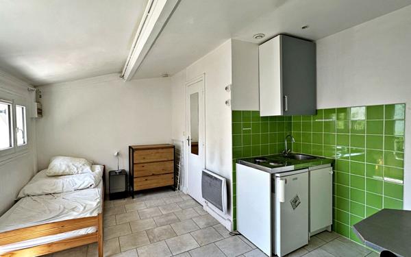 Immeuble à vendre    6 pièces •  Montrouge