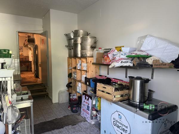 Restaurant réputé avec Licence IV – Emplacement n°1 au cœur de Bazas-PROPRIÉTAIRE OUVERT À LA NÉGOCIATION