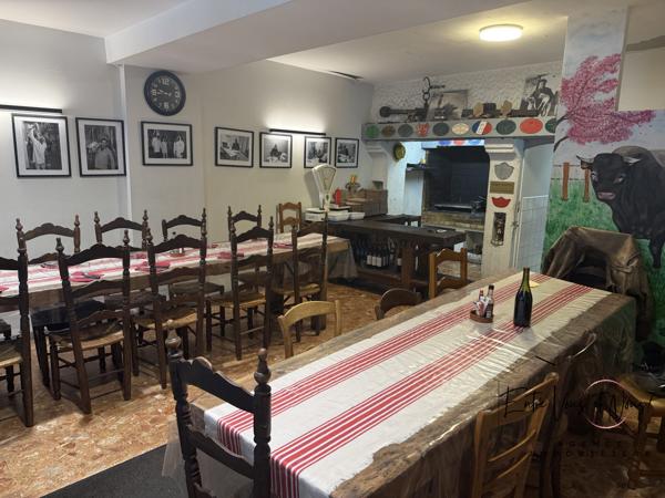 Restaurant réputé avec Licence IV – Emplacement n°1 au cœur de Bazas-PROPRIÉTAIRE OUVERT À LA NÉGOCIATION