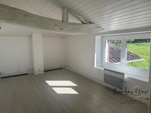 Maison de  142 m² – 6 chambres – Parc de 8000 m² avec atelier et potentiel maraîchage