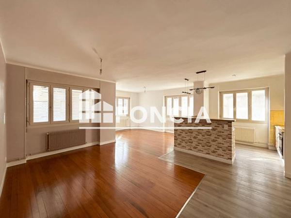 Location Appartement 3 pièces 72.8 m² - 9 AVENUE DE LA VICTOIRE Bourg En Bresse 01000