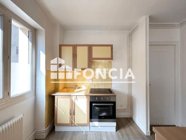 Location Appartement 3 pièces 72.8 m² - 9 AVENUE DE LA VICTOIRE Bourg En Bresse 01000