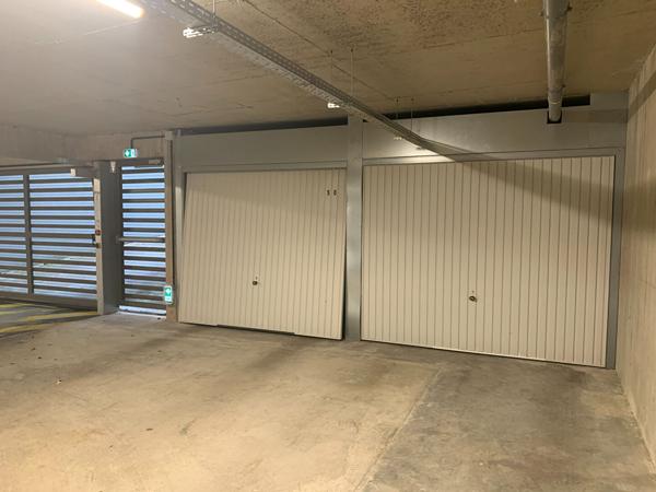 SAINT- MALO APPARTEMENT T4 - 2 GARAGES ET TERRASSES- RESIDENCE ASCENSEUR - LOUE EN PINEL.