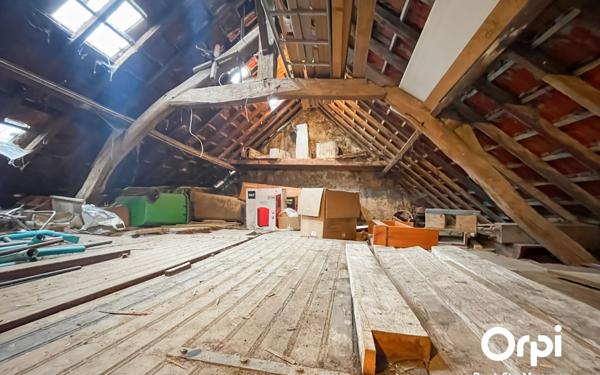 Maison à vendre    6 pièces •  Les Ageux