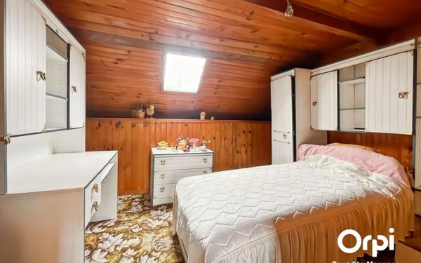 Maison à vendre    6 pièces •  Les Ageux