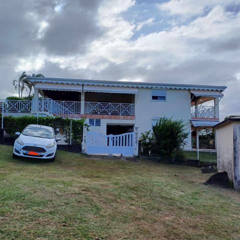 Grande Villa fort potentiel