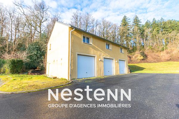 Ensemble immobilier de 8 bâtiments, 2300 m2 de surface utile sur 3 hectatres