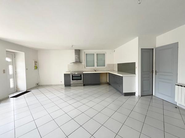 Charmante Maison en Pierre proche La Rochelle,  
La rochelle 17000