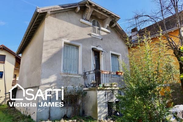 Maison années 30 à réinventer, fort potentiel.