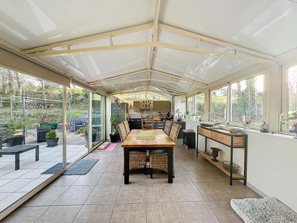 A vendre maison Auch 6 pièces 144 m2 terrain clôturé de 2500m2 avec garage.