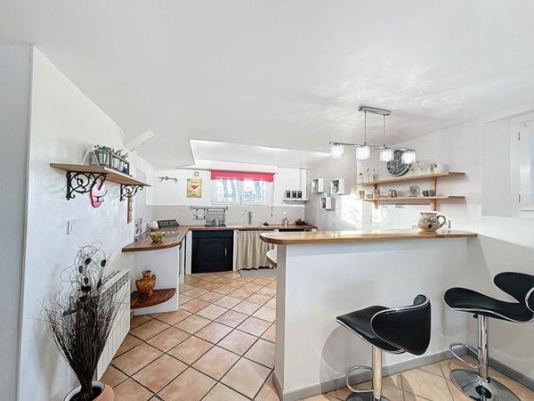 A vendre maison Auch 6 pièces 144 m2 terrain clôturé de 2500m2 avec garage.