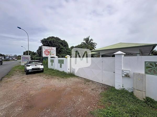 Dpt Guyane (973), à louer REMIRE-MONTJOLY maison T4 de 80.32 m²