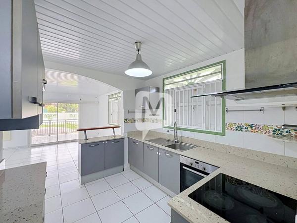 Dpt Guyane (973), à louer REMIRE-MONTJOLY maison T4 de 80.32 m²