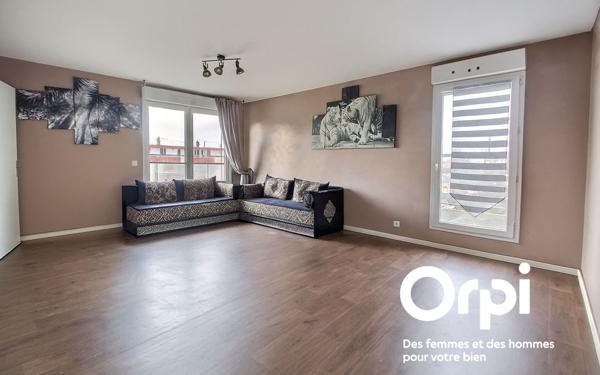Appartement à vendre    4 pièces • 76,40 m2 Trappes
